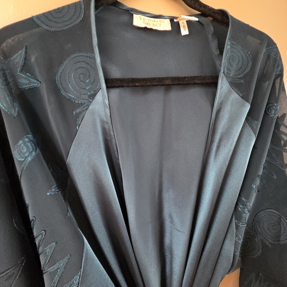 Victoria's Secret Other - Victoria's Secret Kimono Robe M/L Vintage